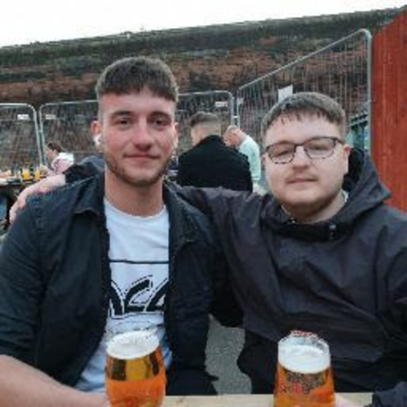 Profile Picture of Mark Munn (@markmunn4) on Poshmark