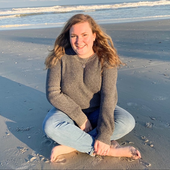 Naomi Ringley - Poshmark Profile Picture of Naomi Ringley (@naomiringley) on Poshmark