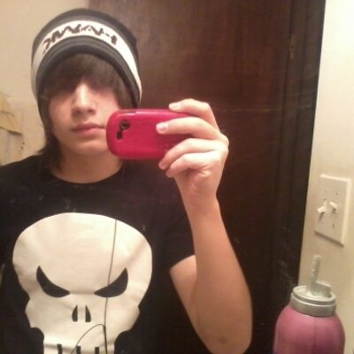 Profile Picture of Austin Loos (@AustinLovesKate) on Twitter