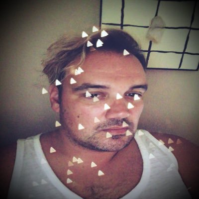 Profile Picture of Carl Hoffman (@supernovacarlos) on Twitter