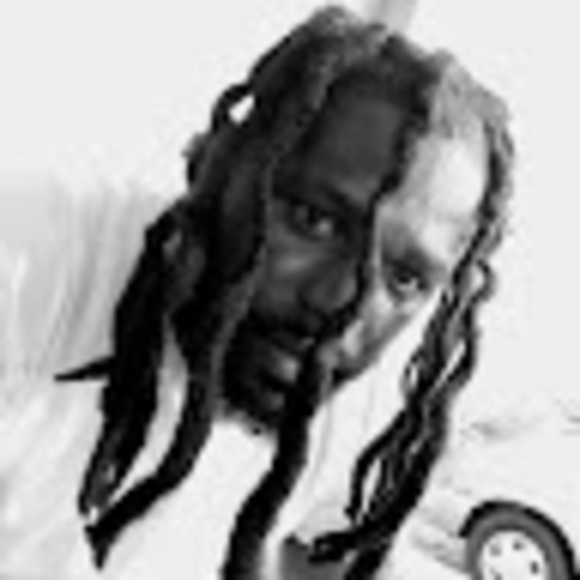 Profile Picture of Irving Clark (@irvingclark3) on Poshmark