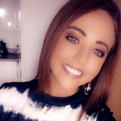 Profile Picture of Debs (@DeborahCarson) on Twitter