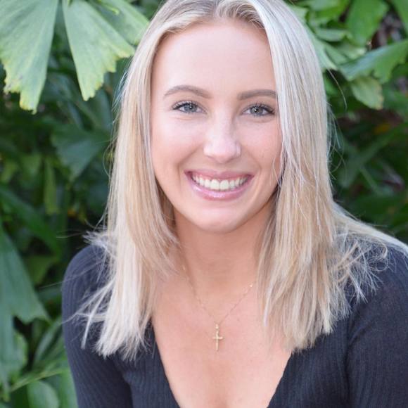 Profile Picture of Cassidy Marks (@casmarks12) on Poshmark