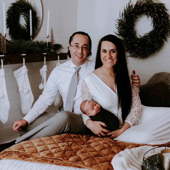 Profile Picture of Angela Martinka (@amartinka) on Poshmark