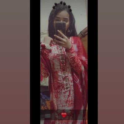 Profile Picture of Zainab Ansari (@Zainabansari090) on Twitter