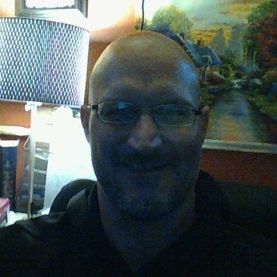 Profile Picture of Tom Lumadue (@TlummyTom) on Twitter