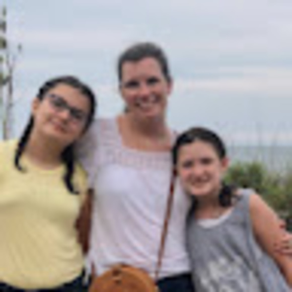 Profile Picture of Berryfam4004 Berry (@berryfam4004) on Poshmark
