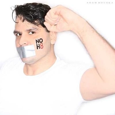 Profile Picture of Larry BenderEstrada (@LarryHIVPozblog) on Twitter