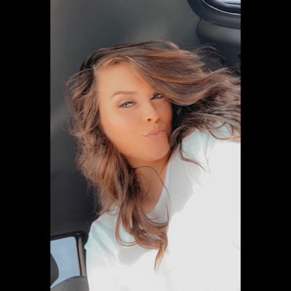 Profile Picture of Hannah Hembree (@hannahhembreee) on Poshmark