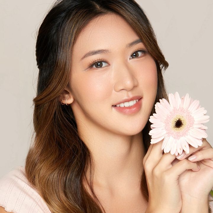 Profile Picture of Phoebe (@phoebe.mulyana) on Tiktok