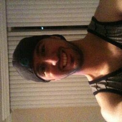 Profile Picture of Joe Pires (@joebloe169) on Twitter