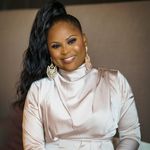 Profile Picture of Melanie Turner (@livingluxuriouslyforless) on Instagram