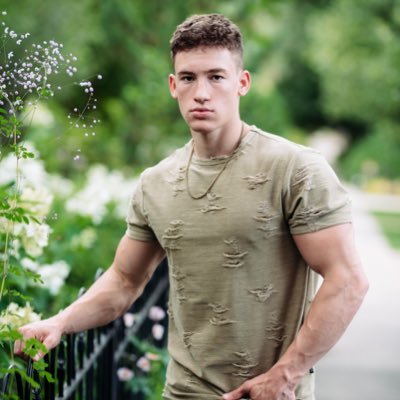 Profile Picture of Hunter Carr (@huntercarr303) on Twitter