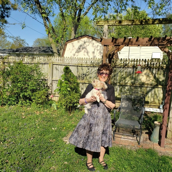 Carolene Leslie - Poshmark Profile Picture of Carolene Leslie (@conway4me) on Poshmark