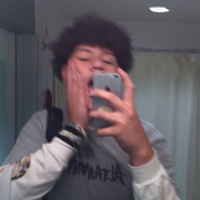 Erik - Twitter Profile Picture of Erik (@LilGothBitxh666) on Twitter