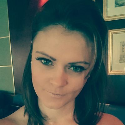 Profile Picture of Lindsay Jane Farmer (@LinziLou2) on Twitter