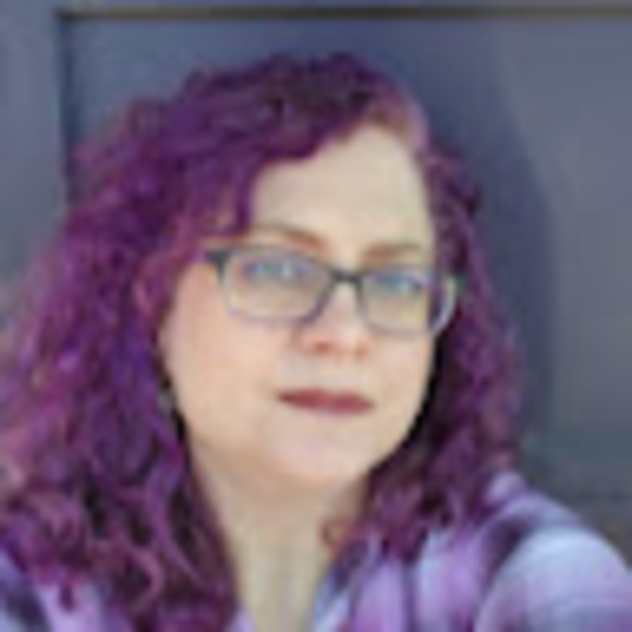 Profile Picture of Traci Willey (@traciwilley) on Poshmark