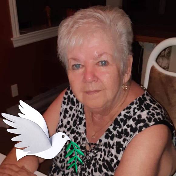 Profile Picture of Andree Laporte (@alaporte777) on Poshmark