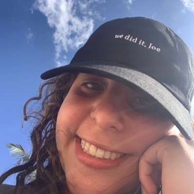 Profile Picture of Rachel Wechsler (@rachwechs) on Twitter