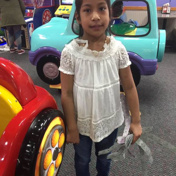 Mahpy Billiman - Poshmark Profile Picture of Mahpy Billiman (@mahpy) on Poshmark