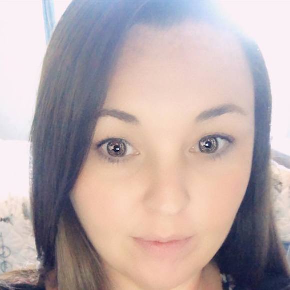 Profile Picture of Amanda Thibodeau (@athibodeau14) on Poshmark