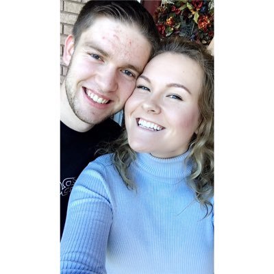 Profile Picture of Leah Nichols (@_LeahNichols) on Twitter