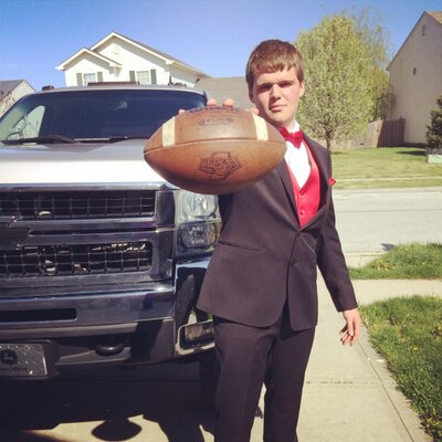 Profile Picture of Thomas Tintera (@TheKicker129) on Twitter