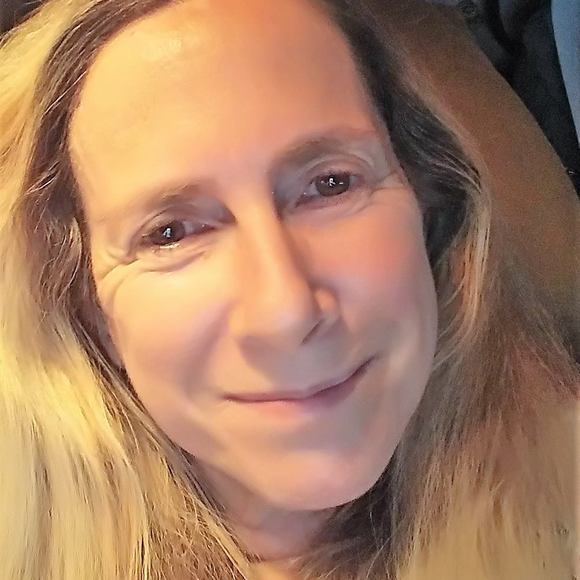 Profile Picture of Judith Alsing (@jajalsing6) on Poshmark