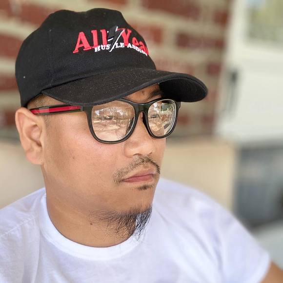 Profile Picture of Pheap Duch (@pheapduch215) on Poshmark