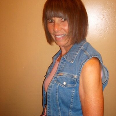 Profile Picture of Sandra Schrift (@sandrais1) on Twitter