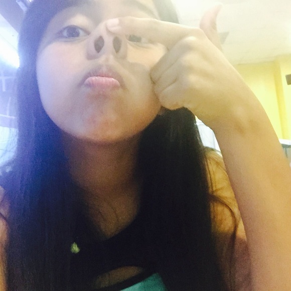 Lulu Botello - Poshmark Profile Picture of Lulu Botello (@lubot3) on Poshmark