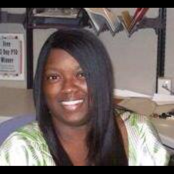 Profile Picture of Wanda Wright (@mrsthang35) on Poshmark