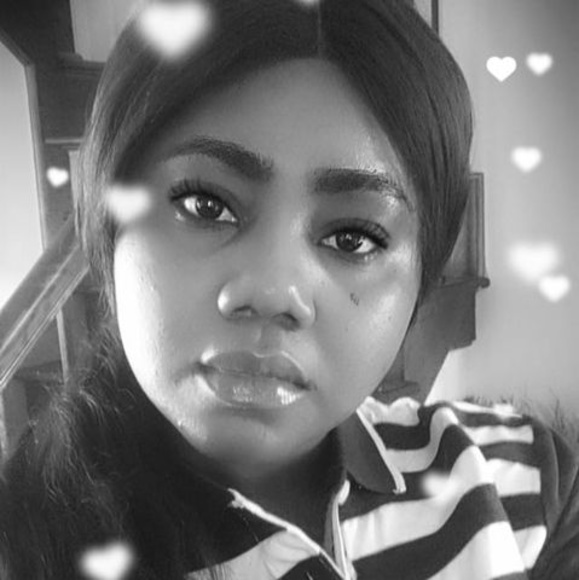 Profile Picture of Michaelle christelle Engoue (@mengoue) on Poshmark