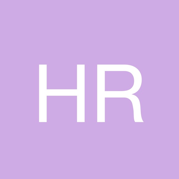 Profile Picture of Hannah Riker (@h_riker) on Poshmark