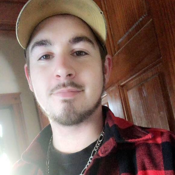 Profile Picture of Dylan Mcguire (@dylanm207) on Poshmark