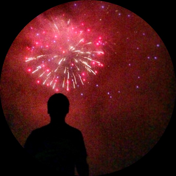 Profile Picture of Mikey Hoeymans (@michaelhoeymans) on Poshmark