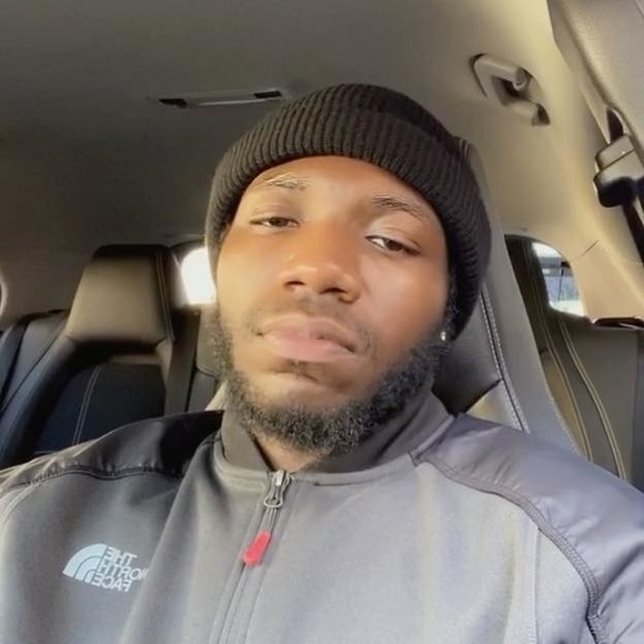 Profile Picture of Bradley Simms (@ballerbrads342) on Poshmark
