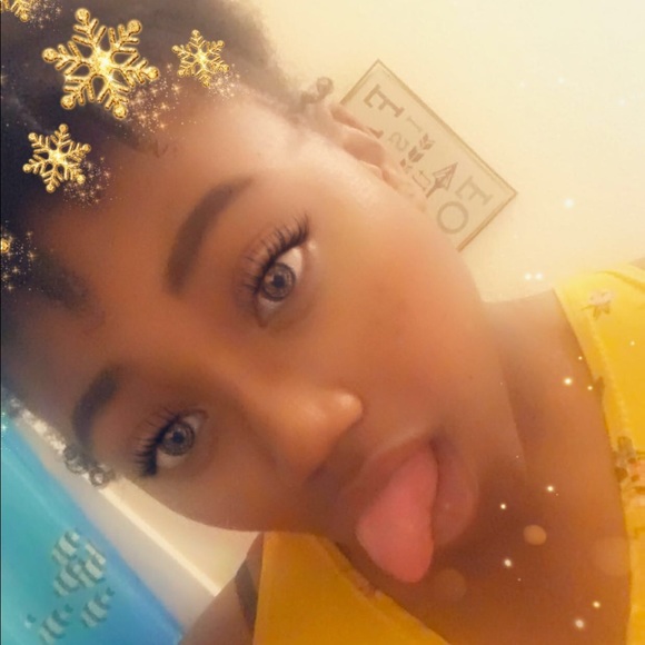 Profile Picture of Tiana Kindell (@kindell101) on Poshmark