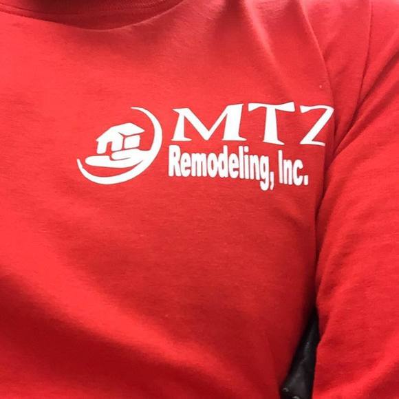 Profile Picture of Martinez Handyman (@martinez0712) on Poshmark