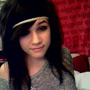 Profile Picture of Stephanie Parmeter (@gh0stkitten) on Youtube