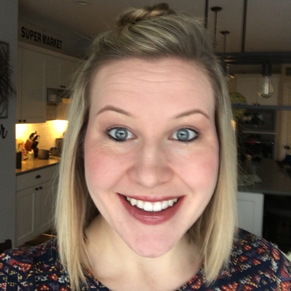 Profile Picture of Stephanie Ammerman (@ammermansa) on Poshmark