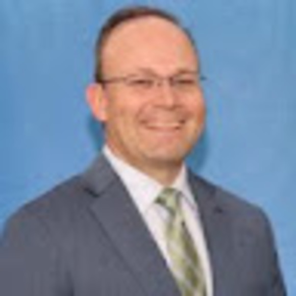 Profile Picture of Peter Bagwell (@qchess) on Poshmark