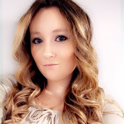 Kara Thompson - Twitter Profile Picture of Kara Thompson (@karathompson33) on Twitter