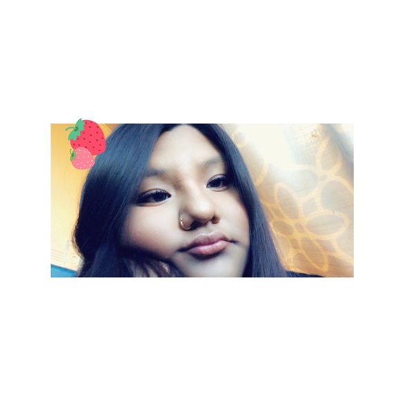 Profile Picture of Erika Aquino (@erikagomez193) on Poshmark