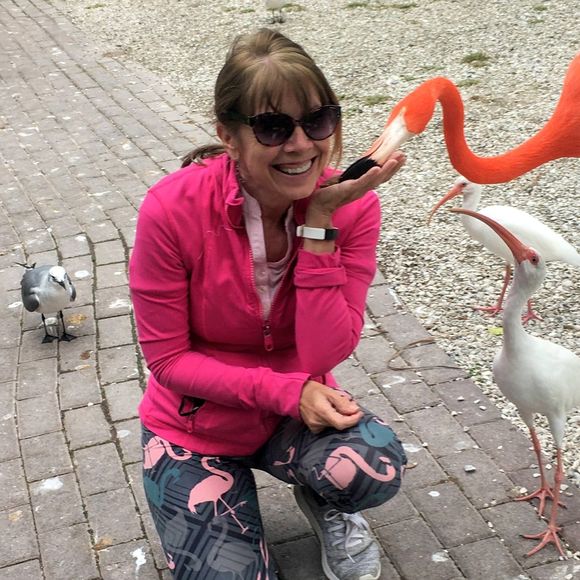 Profile Picture of Yvette Francino (@yvettefrancino) on Poshmark