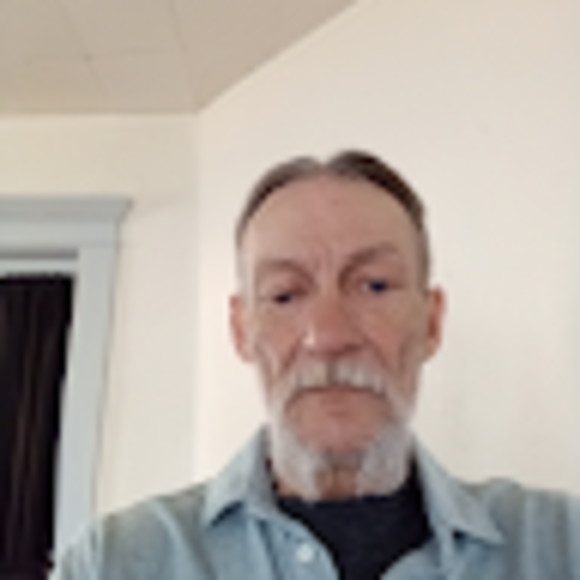 Profile Picture of Donald Cramer (@d808321) on Poshmark