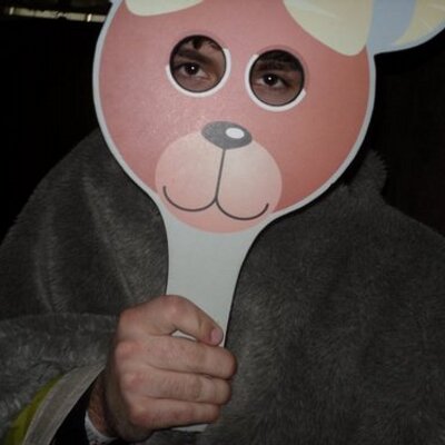 Profile Picture of Andrew Averill (@coconutbambijou) on Twitter