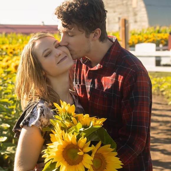 Profile Picture of Chantal Cheshire (@chantalcheshire) on Poshmark