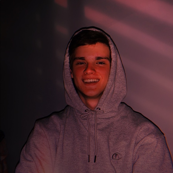 Profile Picture of Owen Conrod (@owen_conrod) on Poshmark