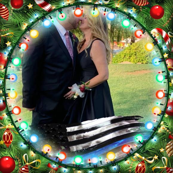Profile Picture of Christine Manniello (@chrismanniello) on Poshmark